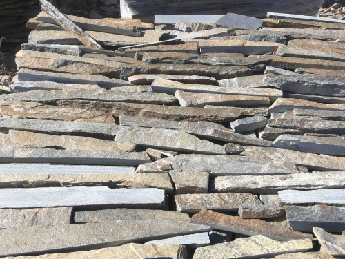 Горбушка златолит мультиколор для облицовки купить в Каслях