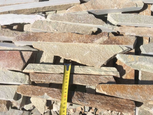 Горбушка златолит золотистый для облицовки купить в Каслях