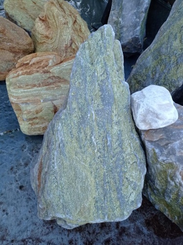 Златолит жёлтый, жёлто-зелёный глыбки и валуны для ланшафтного дизайна купить в Каслях