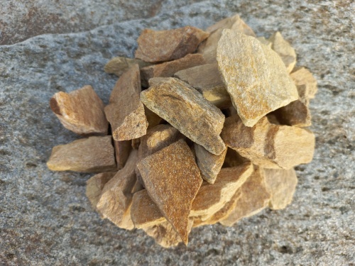 Златолит жёлтый декоративная каменная крошка купить в Каслях