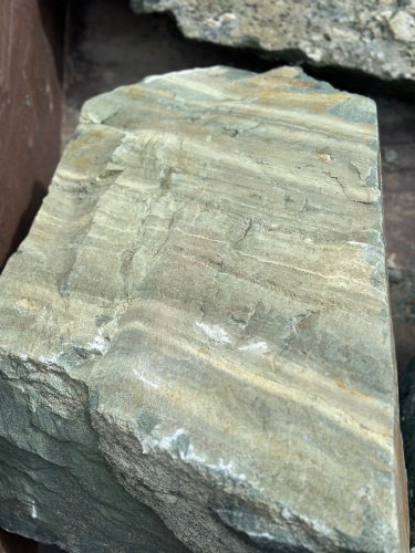 Ландшафтные глыбы зелёные 200-500 килограмм купить в Каслях