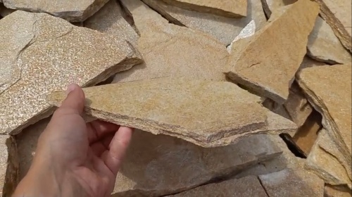 Плитняк златолит жёлтый для цоколя купить в Каслях