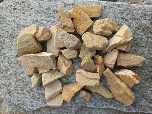 Златолит жёлтый декоративная каменная крошка купить в Каслях