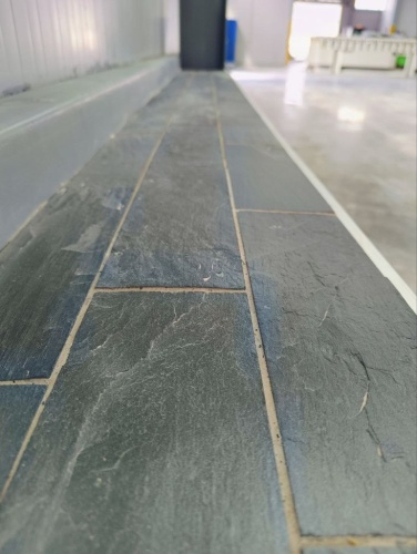 Плитка чёрная из натурального камня фасадная 30 см * 5 см, толщина 7 мм -30 мм купить в Каслях